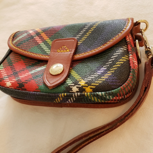 Dooney and Bourke Tartan plaid pattern small Pouch - Picture 5 of 9